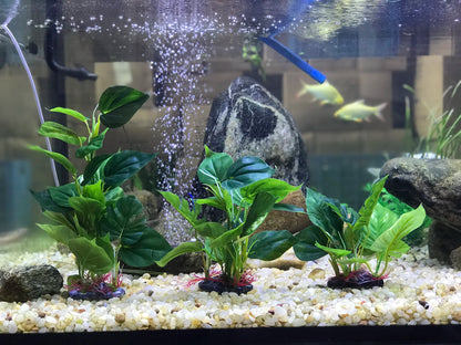 Artificial Aquarium Plant with Large Green Leaves – Realistic Fish Tank Decoration for Freshwater & Tropical Aquariums