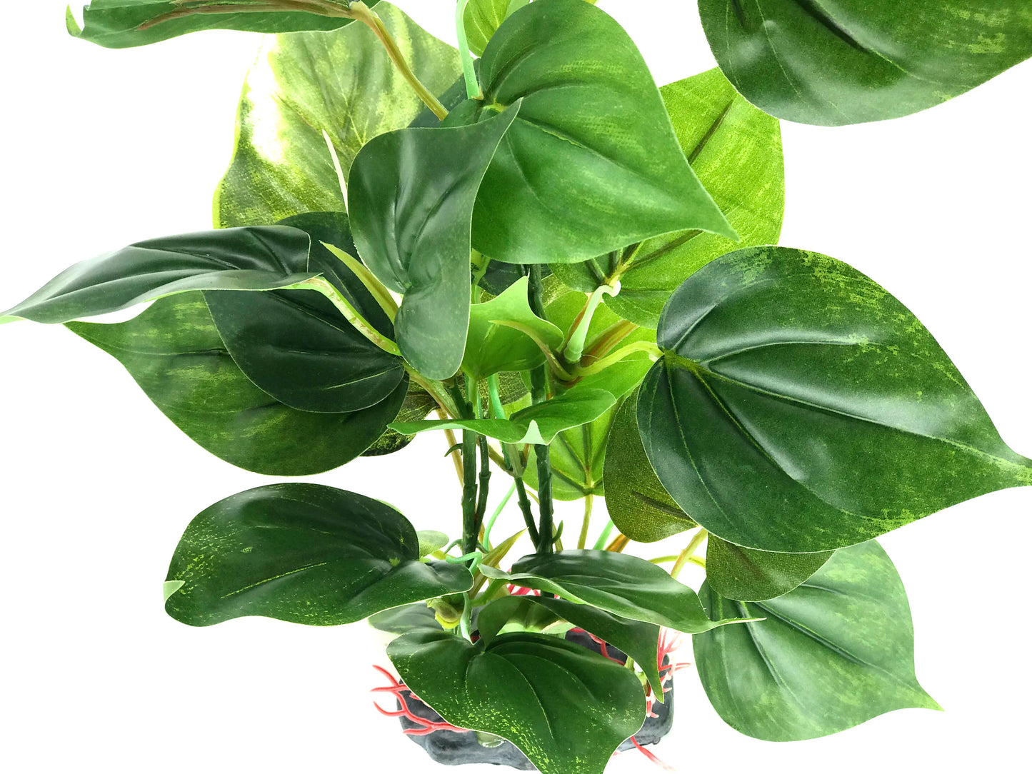 Artificial Aquarium Plant with Large Green Leaves – Realistic Fish Tank Decoration for Freshwater & Tropical Aquariums
